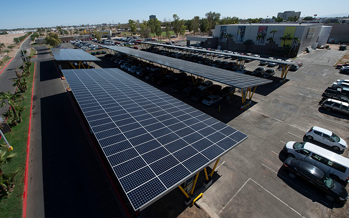 pensilina fotovoltaica nel campus CETYS di Mexicali